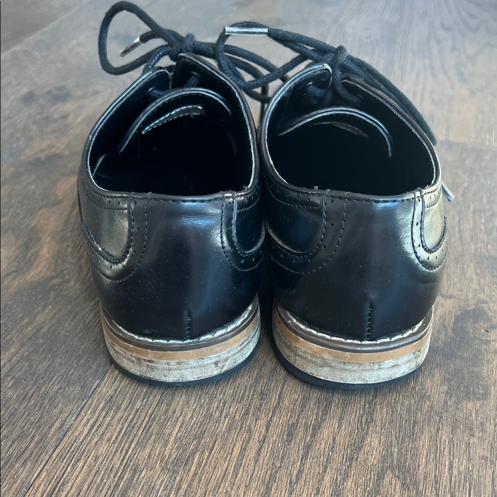 Classic Black Boys Dress Shoes - Picture 4 of 7